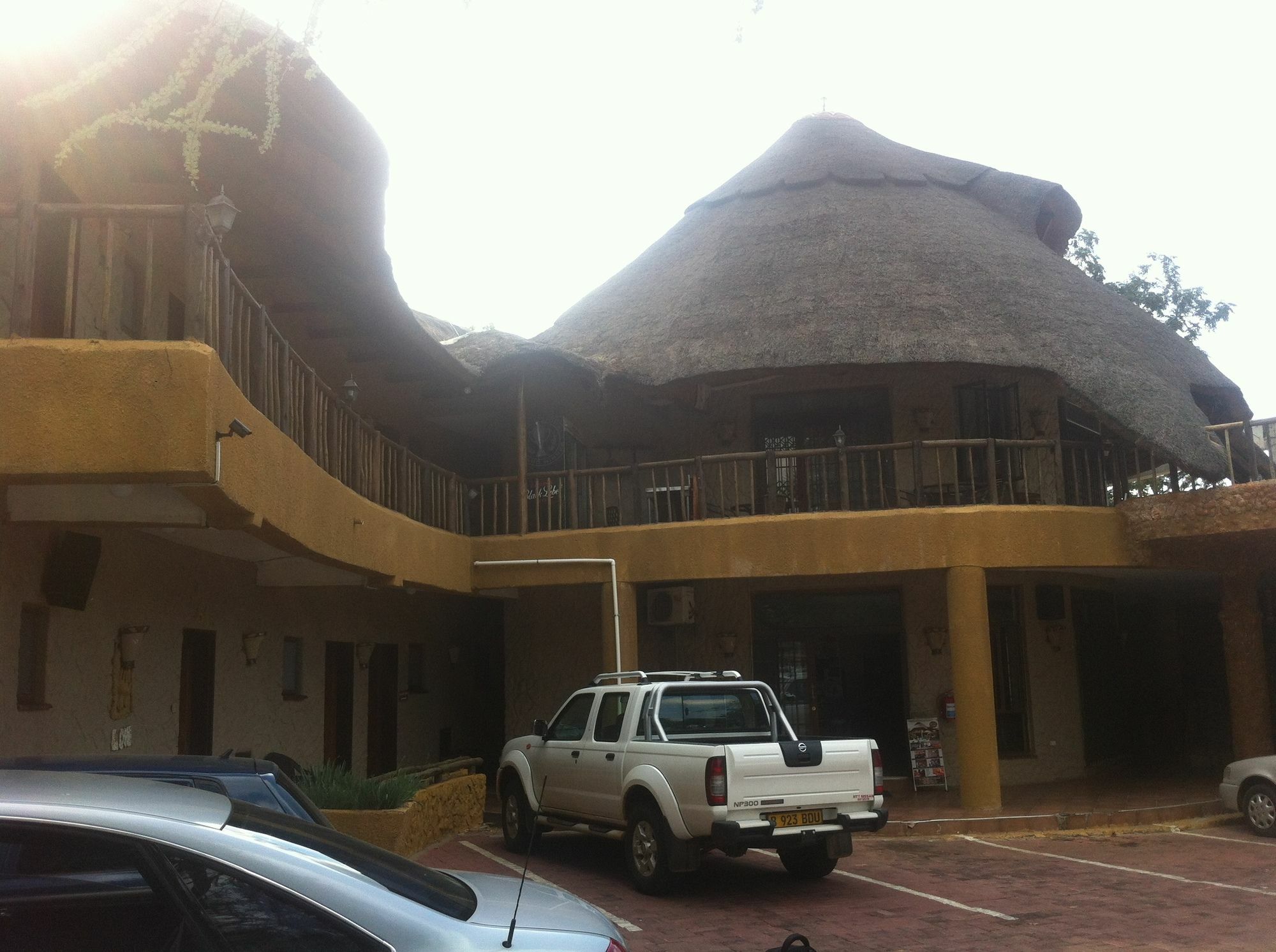African Home Hotel Габороне Екстер'єр фото