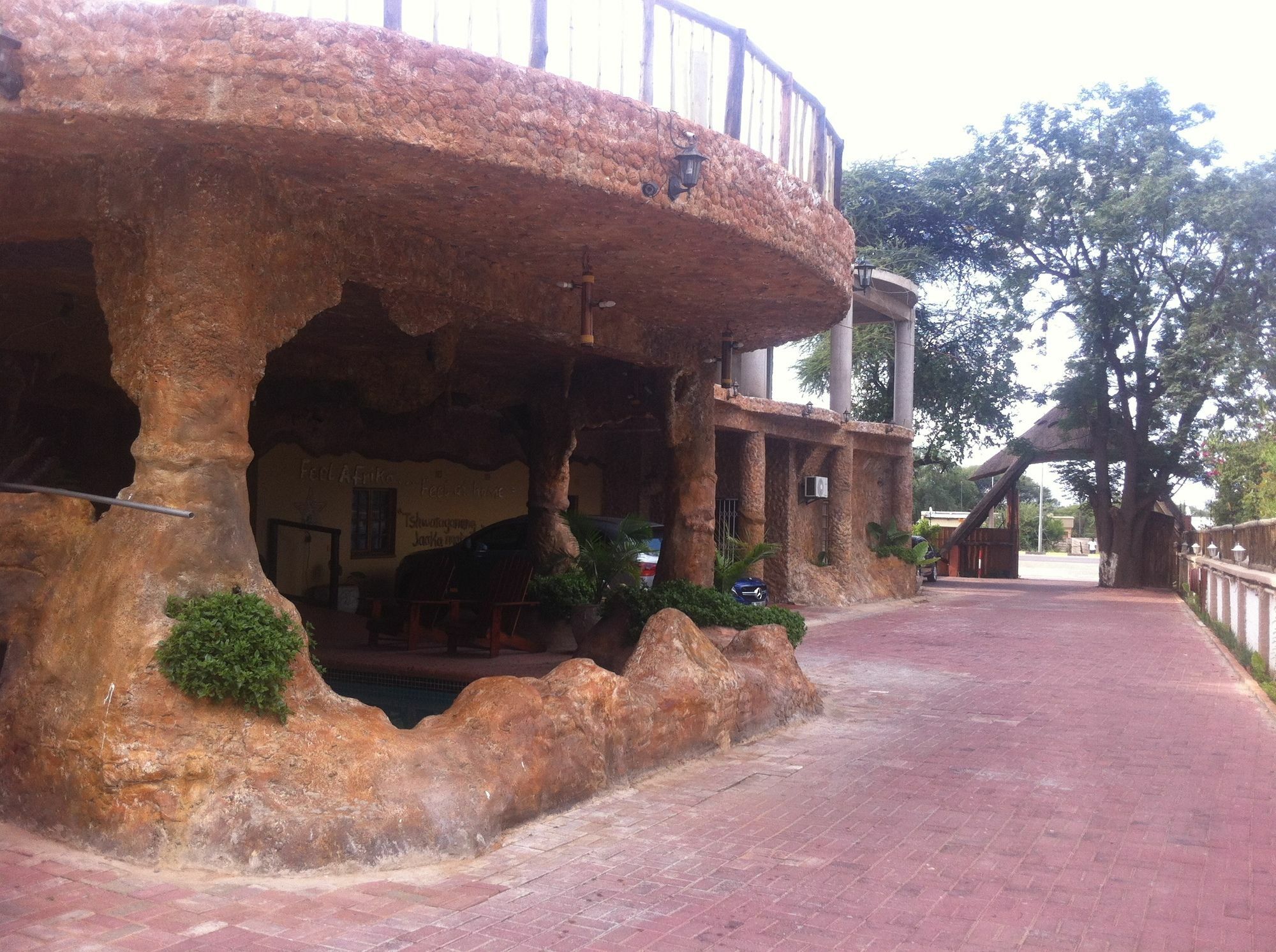 African Home Hotel Габороне Екстер'єр фото